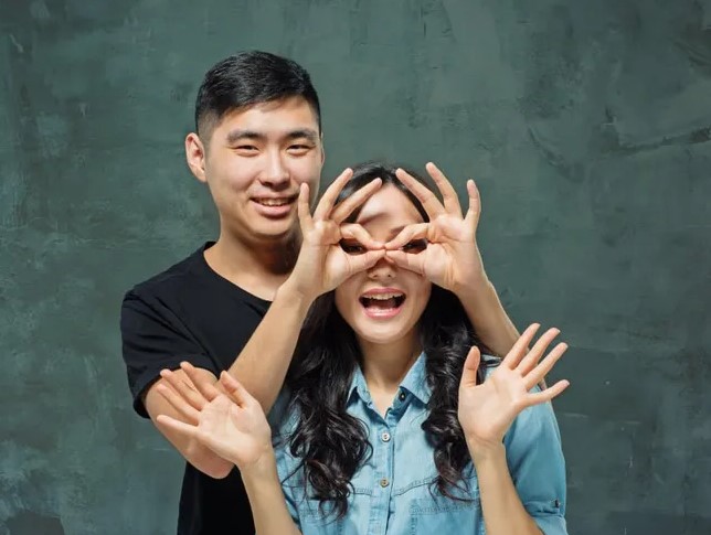 Pantun Gombal Agar Pacar Salting: Inspirasi Cinta yang Bikin Baper